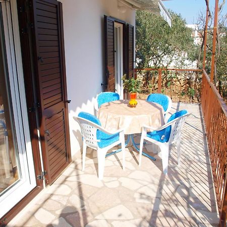 Apartments Mirja - 100M From The Beach & Parking 트로기르 외부 사진