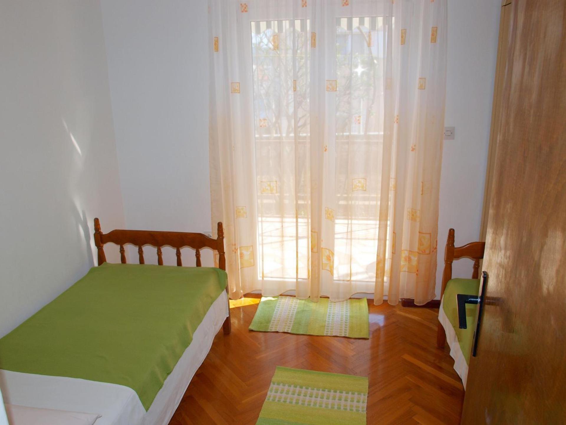 Apartments Mirja - 100M From The Beach & Parking 트로기르 외부 사진