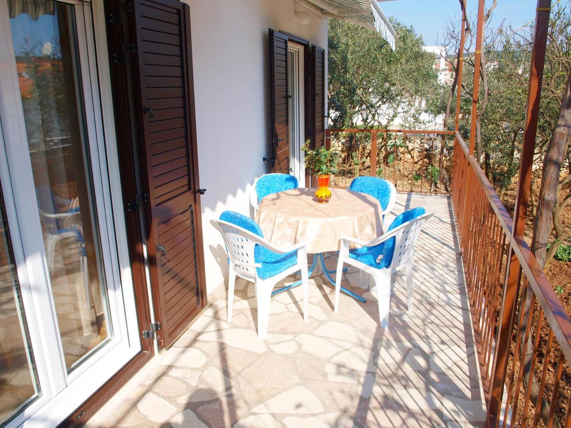 Apartments Mirja - 100M From The Beach & Parking 트로기르 외부 사진
