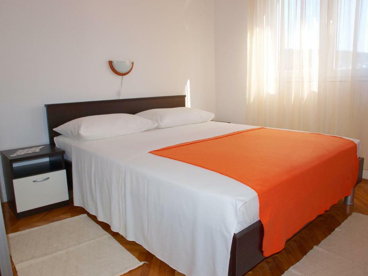 Apartments Mirja - 100M From The Beach & Parking 트로기르 외부 사진
