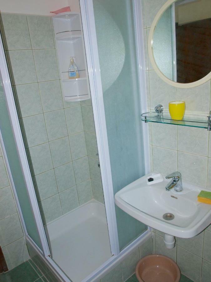 Apartments Mirja - 100M From The Beach & Parking 트로기르 외부 사진